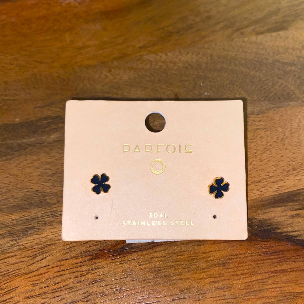 Parfois Clover Earring Studs
